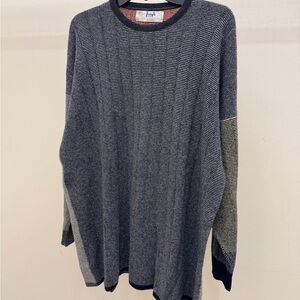 Pringle of Scotland Cashmere Sweater